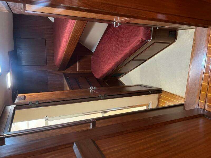 1985 Hatteras Motor Yacht