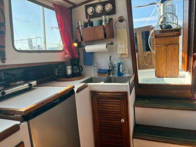 1972 Islander Motorsailer