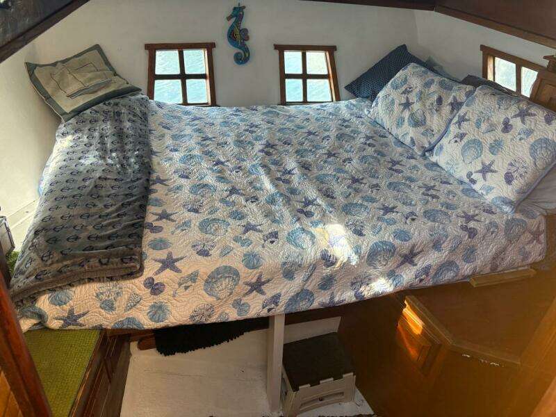 1972 Islander Motorsailer