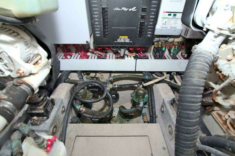 2013 Sea Ray 450 Sundancer