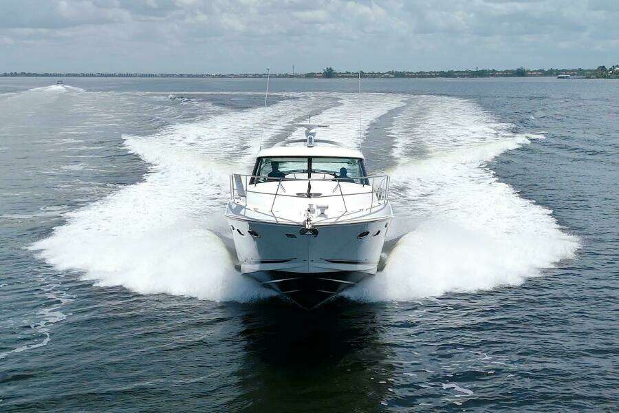 2013 Sea Ray 450 Sundancer