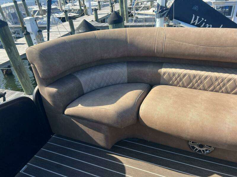 2023 Premier 330 Escalante