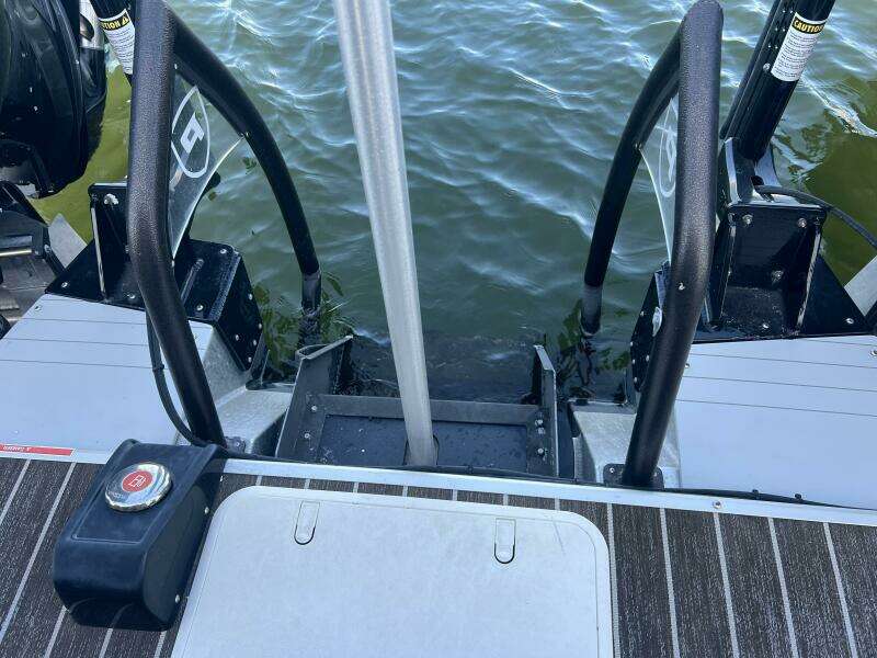 2023 Premier 330 Escalante