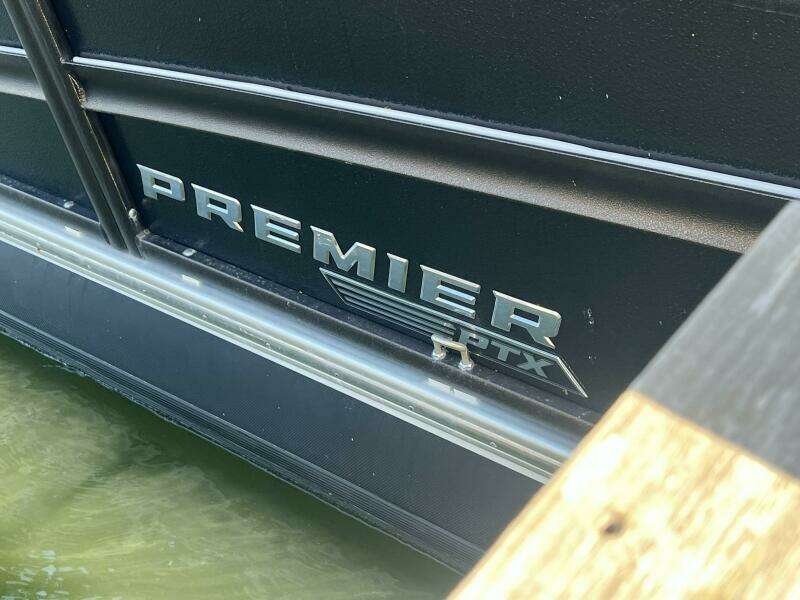 2023 Premier 330 Escalante
