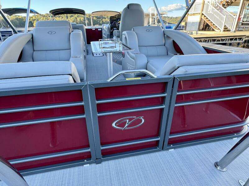 2023 Veranda Vertex VTX 22R TritoonFL