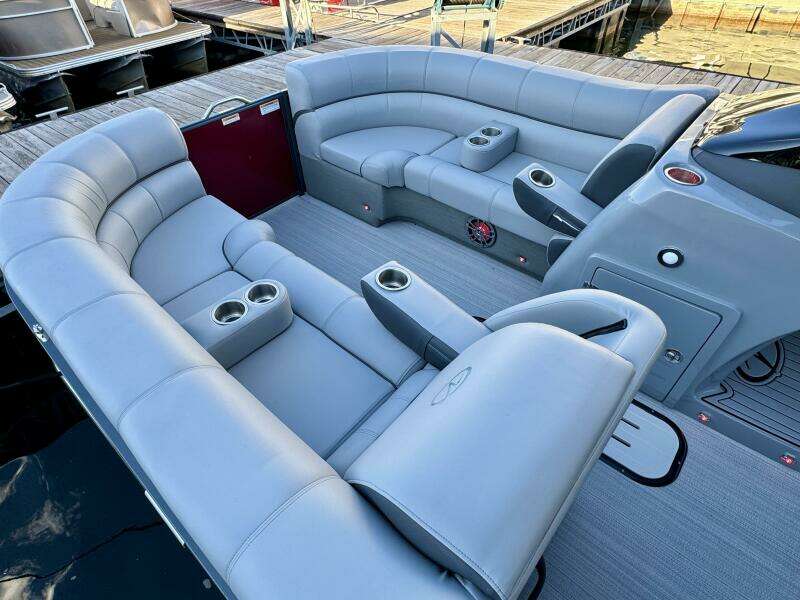 2023 Veranda Vertex VTX 22R TritoonFL