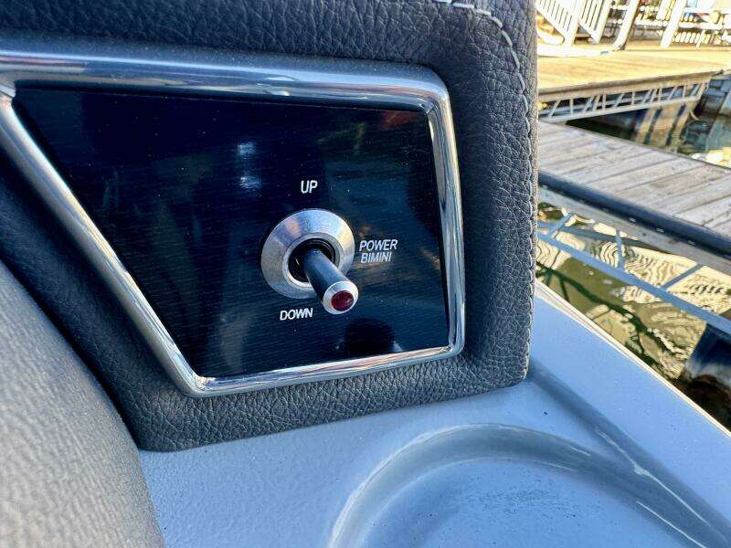 2023 Veranda Vertex VTX 22R TritoonFL