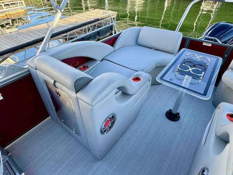 2023 Veranda Vertex VTX 22R TritoonFL