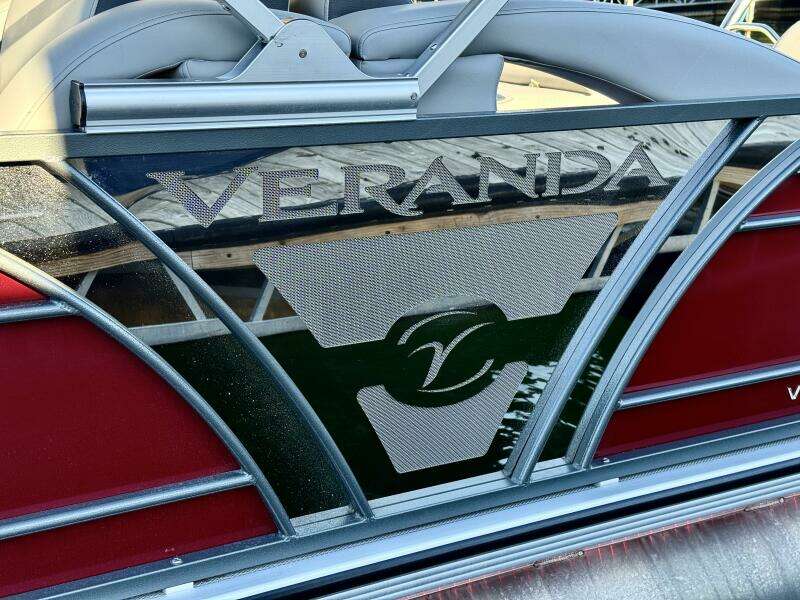2023 Veranda Vertex VTX 22R TritoonFL