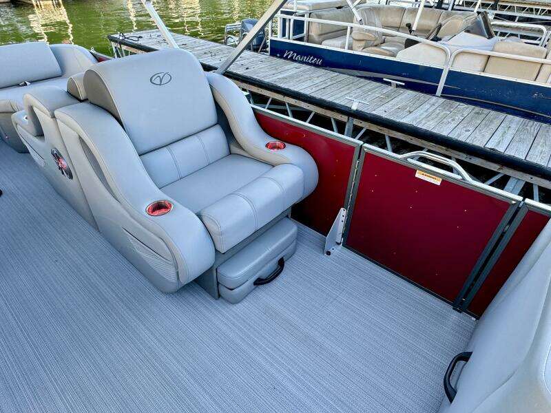 2023 Veranda Vertex VTX 22R TritoonFL