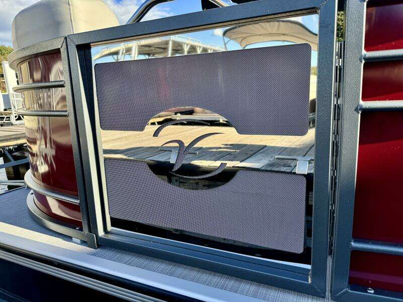 2023 Veranda Vertex VTX 22R TritoonFL