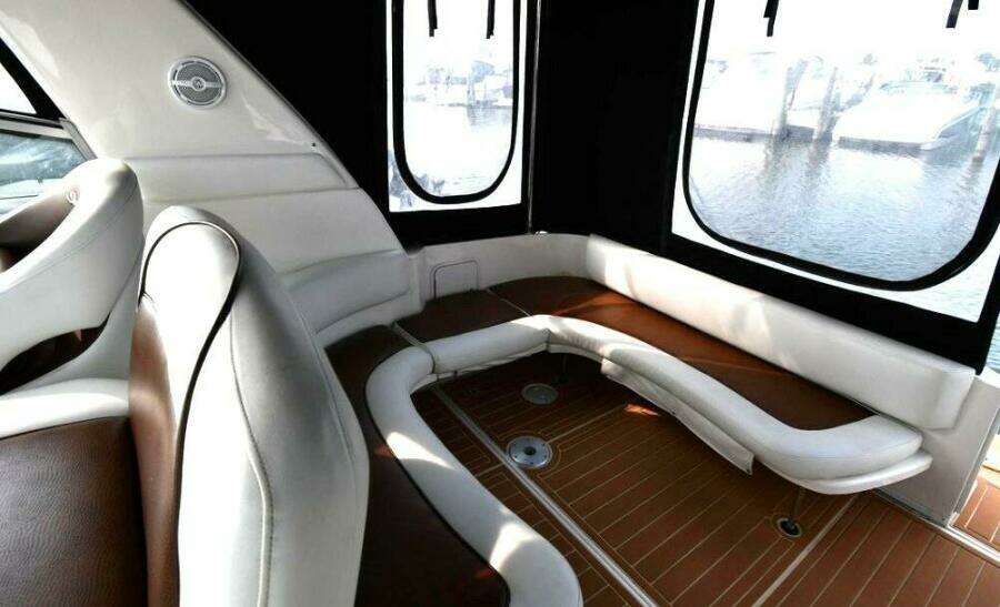 2001 Sea Ray 310 Sundancer