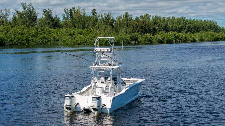 2020 TideLine Boats 365 OFFSHORE