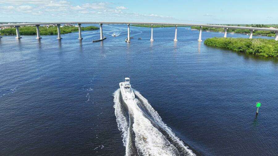 2020 TideLine Boats 365 OFFSHORE