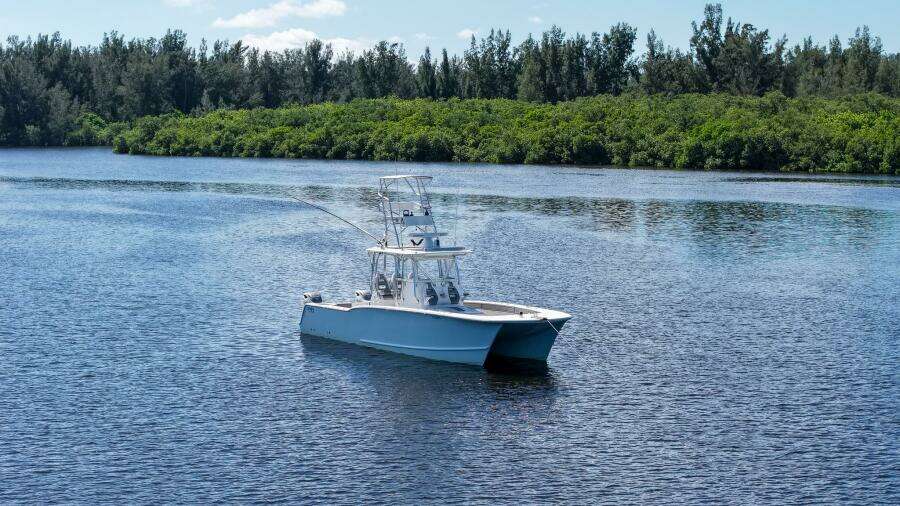 2020 TideLine Boats 365 OFFSHORE