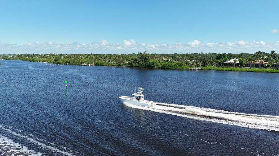 2020 TideLine Boats 365 OFFSHORE