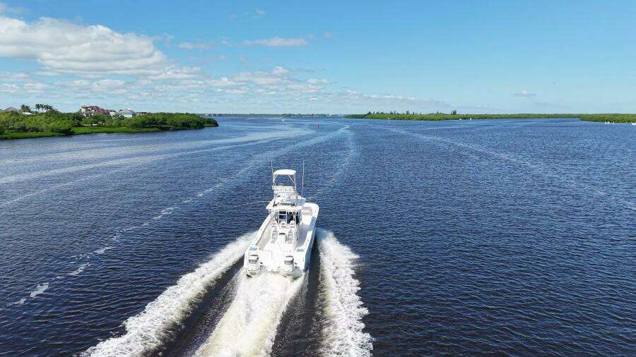 2020 TideLine Boats 365 OFFSHORE