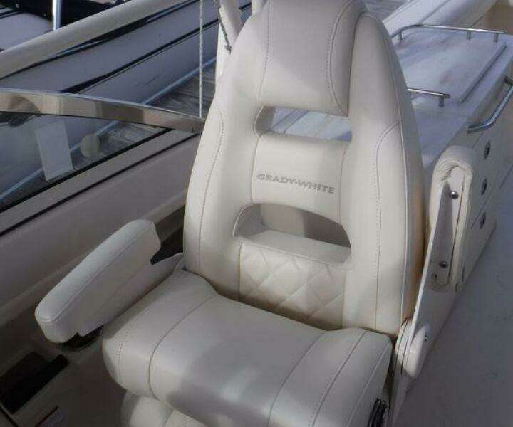 2020 Grady-White 275 Freedom