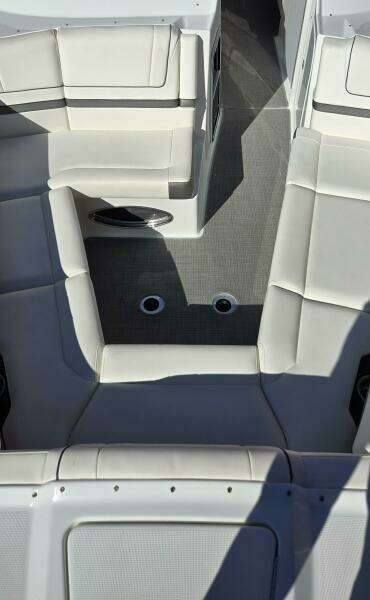 2016 Formula 330 Crossover Bowrider