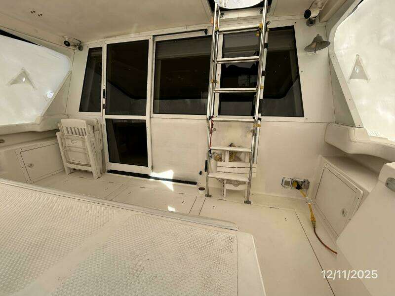 47' Bayliner aftdeck