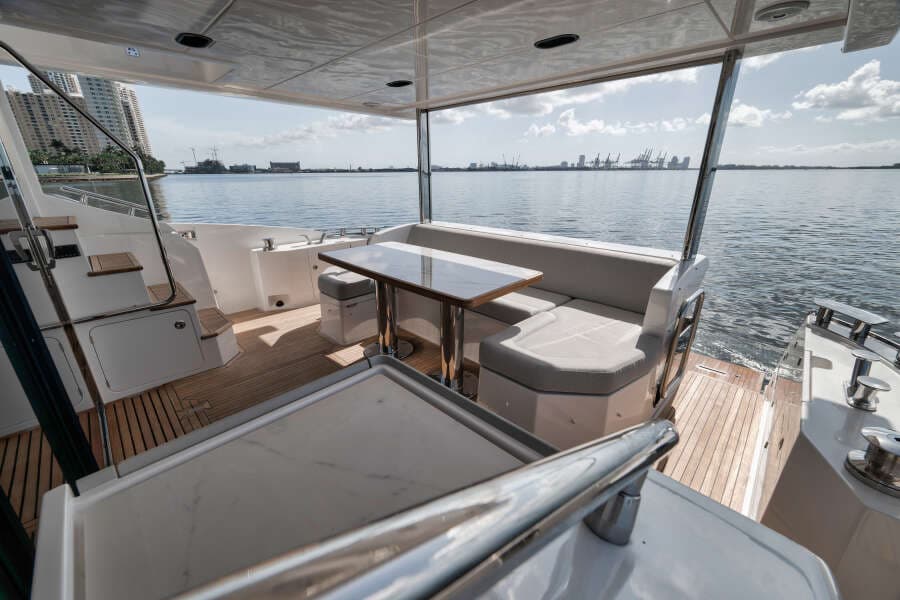 2022 Azimut FLYBRIDGE