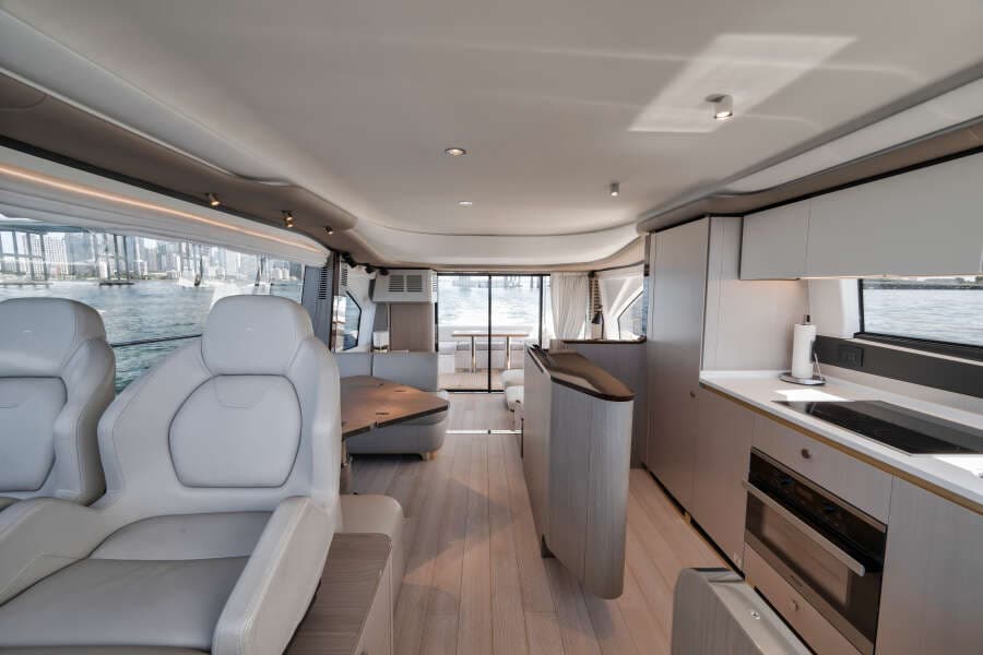 2022 Azimut FLYBRIDGE