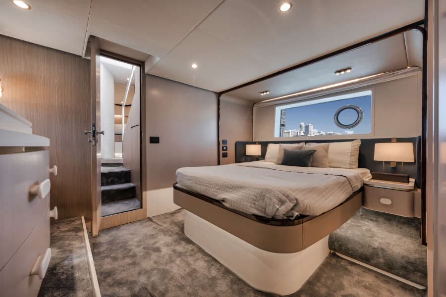 2022 Azimut FLYBRIDGE