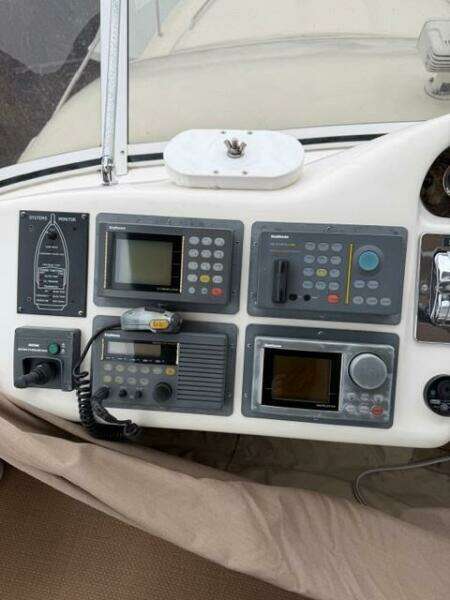 1997 Sea Ray 400 Sedan Bridge