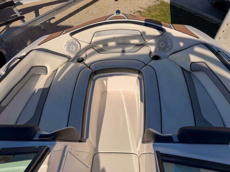 2017 Yamaha Boats AR195