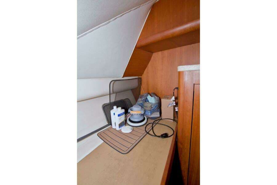 1998 Luhrs 36 Convertible