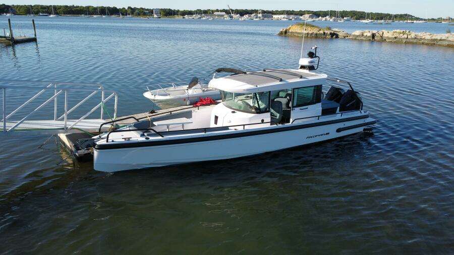 2022 Axopar 28 Cabin with AFT CABIN