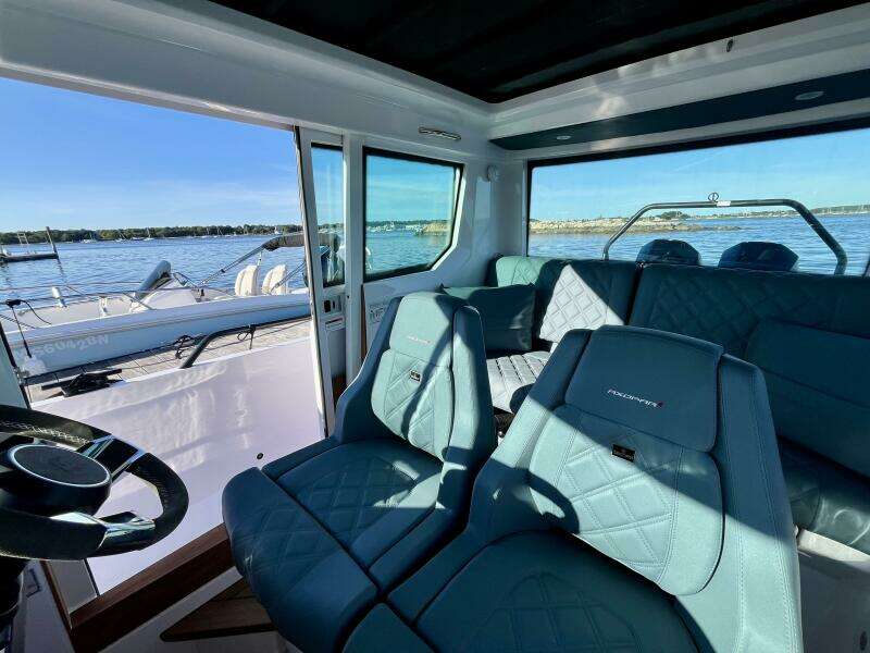 2022 Axopar 28 Cabin with AFT CABIN