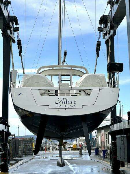 2014 Beneteau Oceanis 55