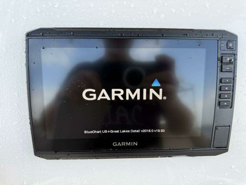 2019 Key West 239 CC Fwd Seating