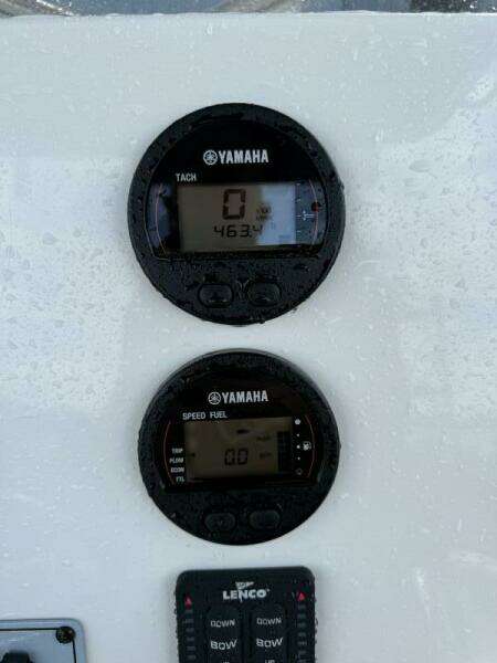 2019 Key West 239 CC Fwd Seating