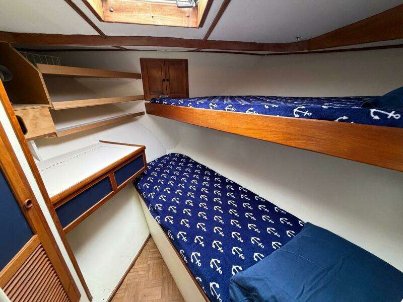 1984 Golden Star Trawler