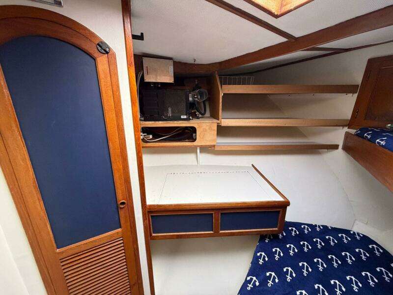 1984 Golden Star Trawler