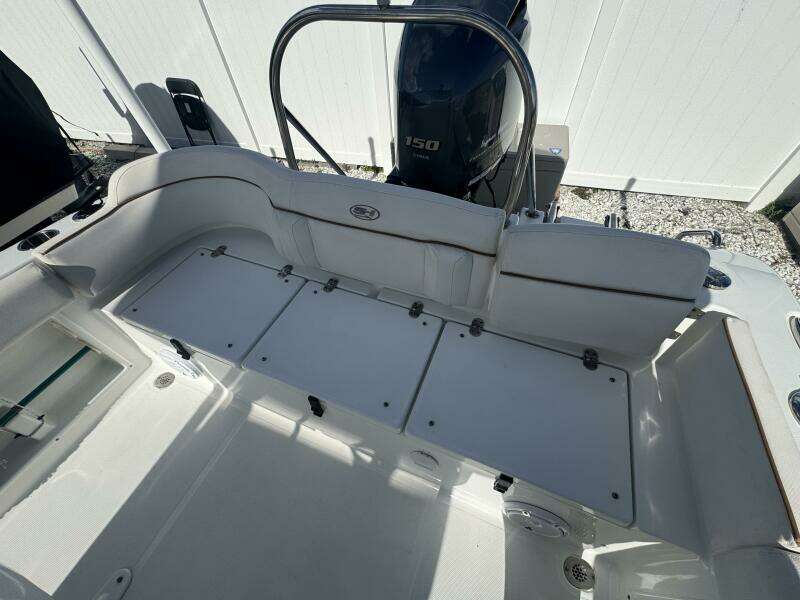 2021 Sea Hunt Ultra 219