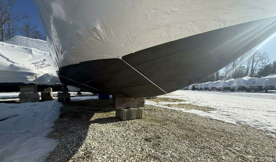 2015 Robalo R222 Center Console