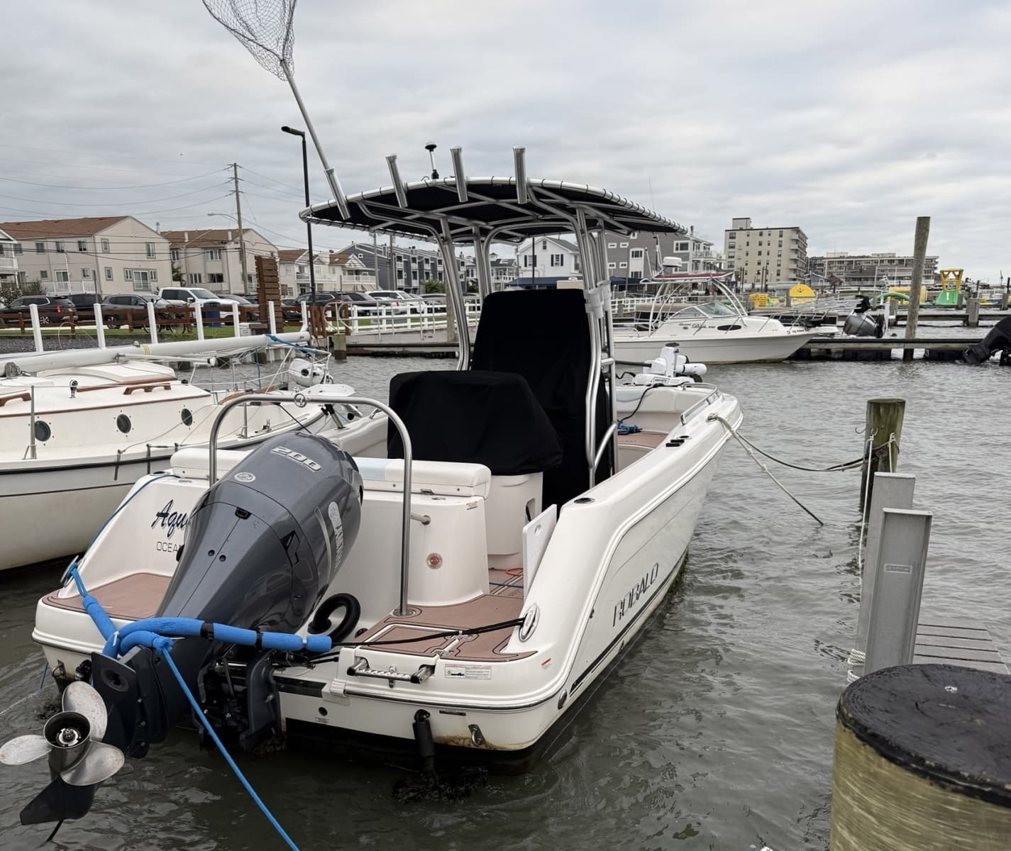 2015 Robalo R222 Center Console