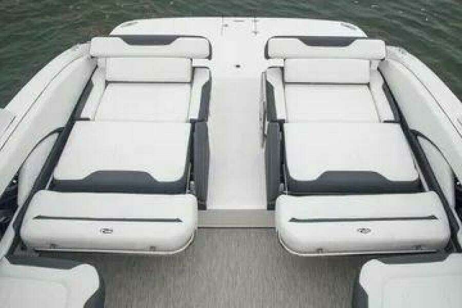 2016 Regal 3200 Bowrider