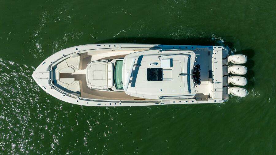 2021 Grady-White Canyon 456