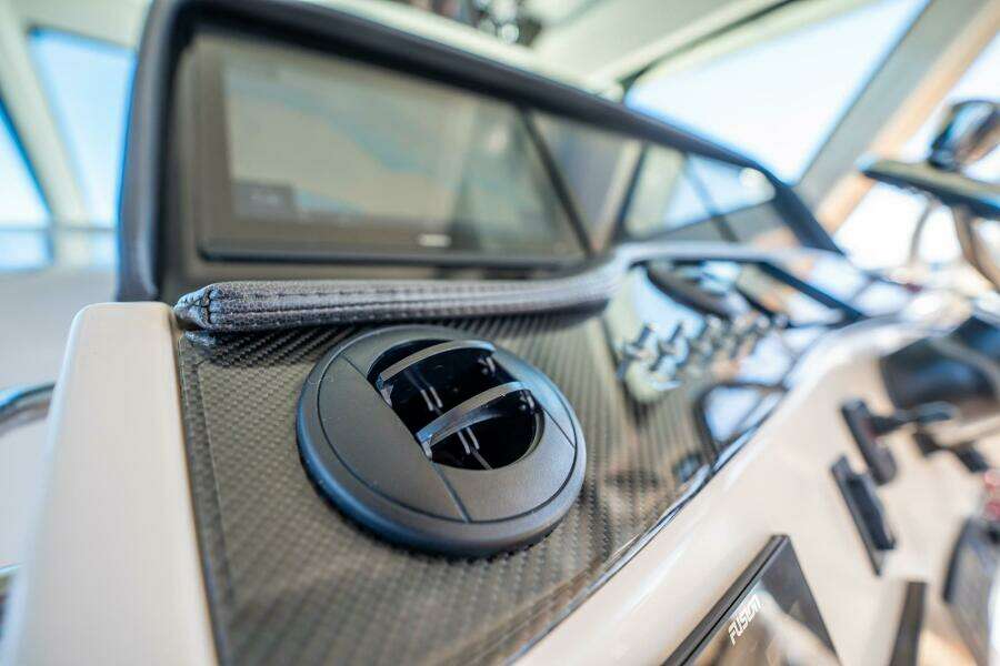 2021 Grady-White Canyon 456