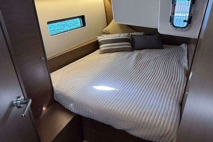 2022 Beneteau Oceanis 40.1