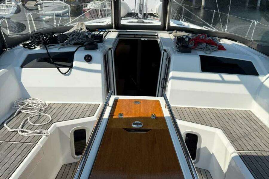 2022 Beneteau Oceanis 40.1