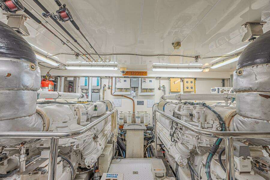 2010 Ocean Alexander 74 Motoryacht