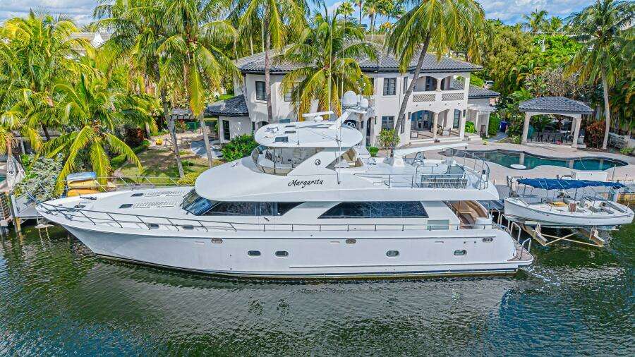 2010 Ocean Alexander 74 Motoryacht
