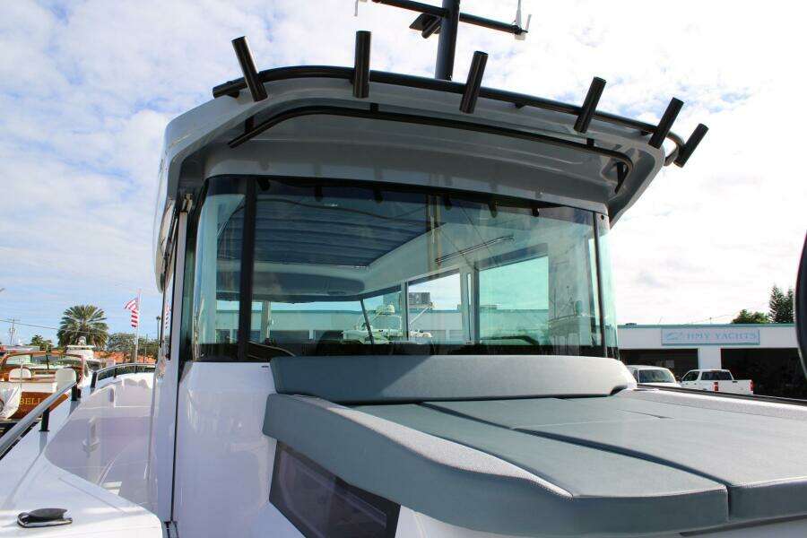 Axopar 37 - Forward Seating