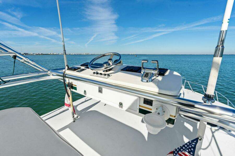 2005 40 Cabo Express - Miss B Halvin