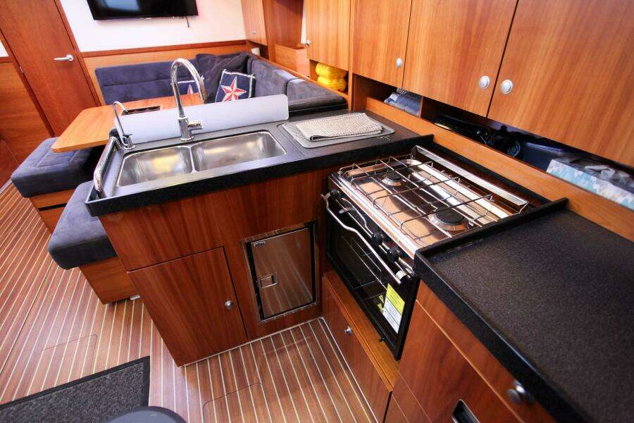 2012 Hanse 445